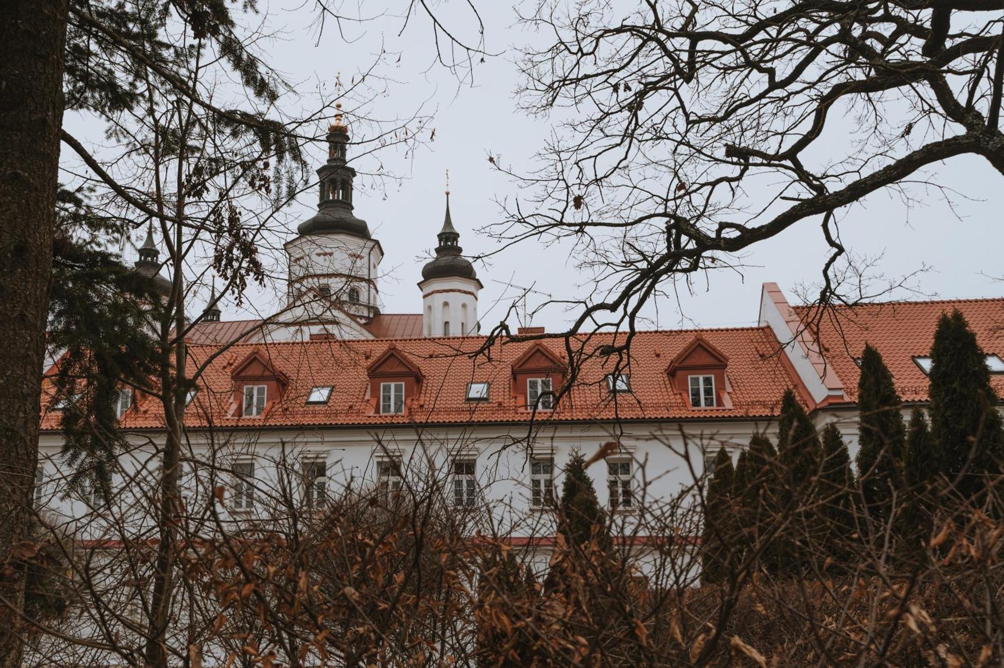 Pokoje Goscinne Domu Pielgrzyma W Supraslu Exteriér fotografie
